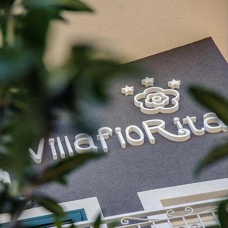 B&B Villa Fiorita 皮亚扎-阿尔梅里纳 外观 照片