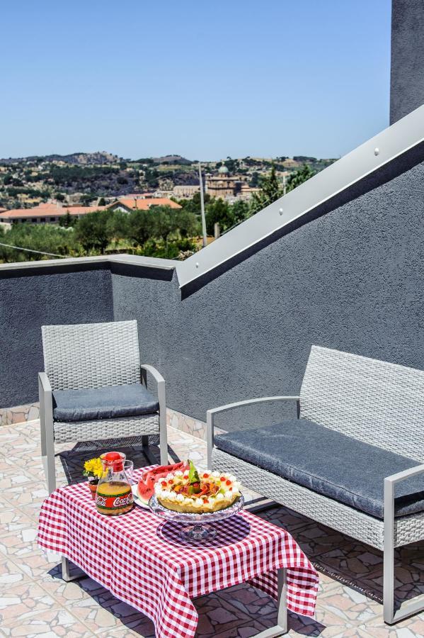 B&B Villa Fiorita 皮亚扎-阿尔梅里纳 外观 照片